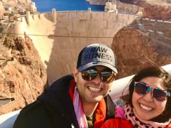Las Vegas: Hoover Dam Walk-on-the-Top Tour mit Mittagessen Las Vegas: Hoover Dam Walk-on-the-Top Tour mit Mittagessen