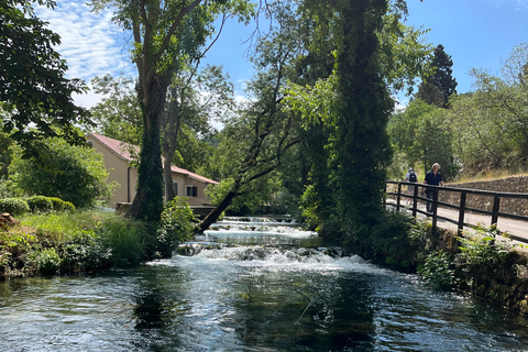 Zadar: wycieczka do wodospadów Krka, rejs statkiem i kąpielPopołudniowa wycieczka z Zadaru do Krki z biletami i rejsem