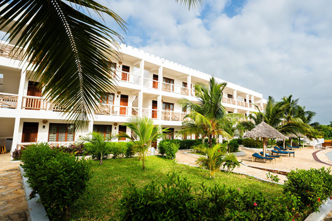 Zanzibar Resort all-inclusive dagupplevelseReef &amp; Beach Resort: Dagskort med all-inclusive och transfer