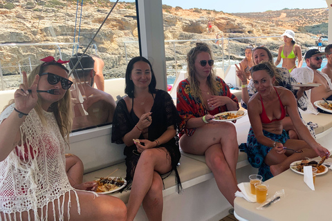 Malta: Blue Lagoon Evening Catamaran Cruise Bugibba: Blue Lagoon Evening Catamaran Cruise