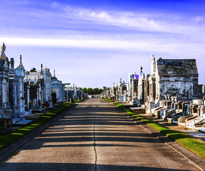 New Orleans: Cemeteries Insiders Walking Tour