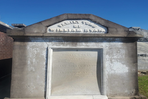 New Orleans: Cemeteries Insiders Walking Tour