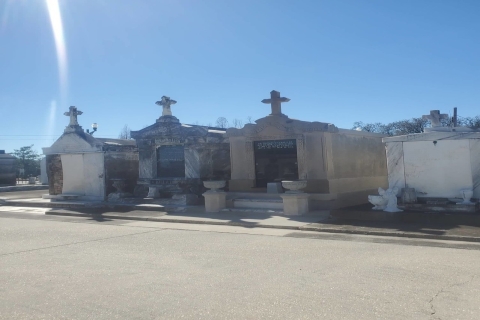 Nueva Orleans: recorrido a pie por los cementerios privilegiados