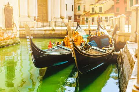 Venedig: Gondelfahrt mit Live-Kommentar