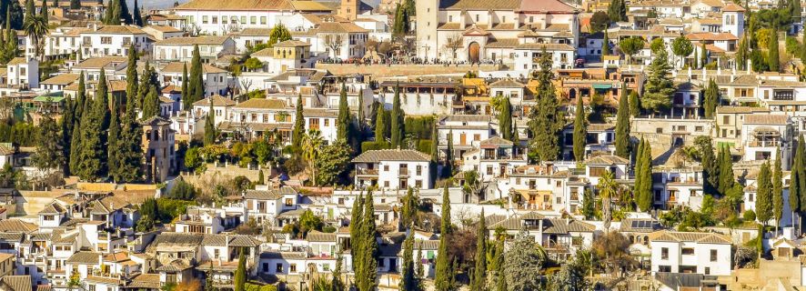 From Seville: Alhambra and Albaicín Full-Day Tour