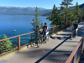 Lake Tahoe: Selbstgeführte E-Bike-Tour auf dem East Shore Trail Lake Tahoe: Selbstgeführte E-Bike-Tour auf dem East Shore Trail