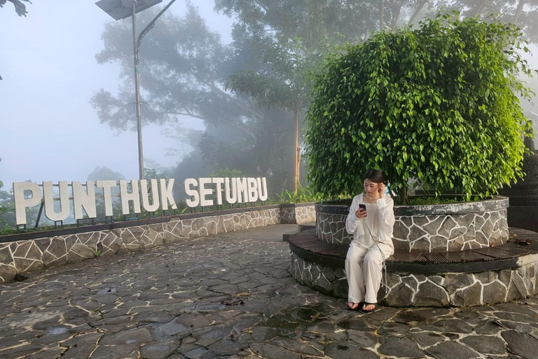 Yogyakarta: Borobudur Temple & Setumbu Hill Sunrise Tour
