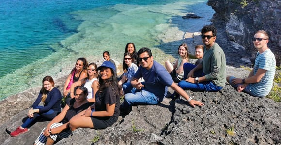 Von Toronto aus: Geführte Tagestour zum Bruce Peninsula National Park