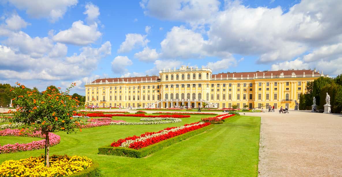 Vienna: Schönbrunn Palace & Gardens Skip-the-Line Tour