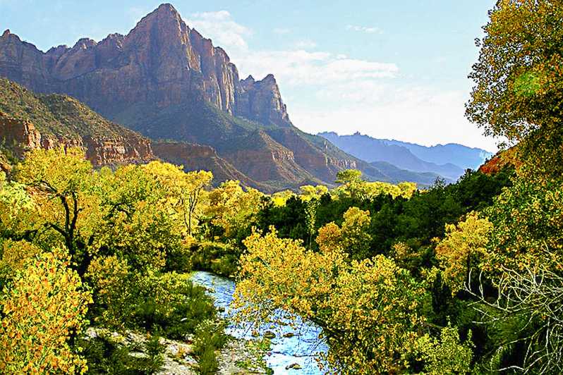 From Las Vegas: VIP Small-Group Zion National Park Adventure
