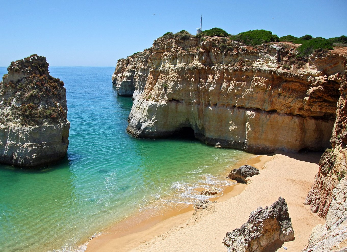 Portimão: Benagil Sea Caves Speedboat Adventure Tour