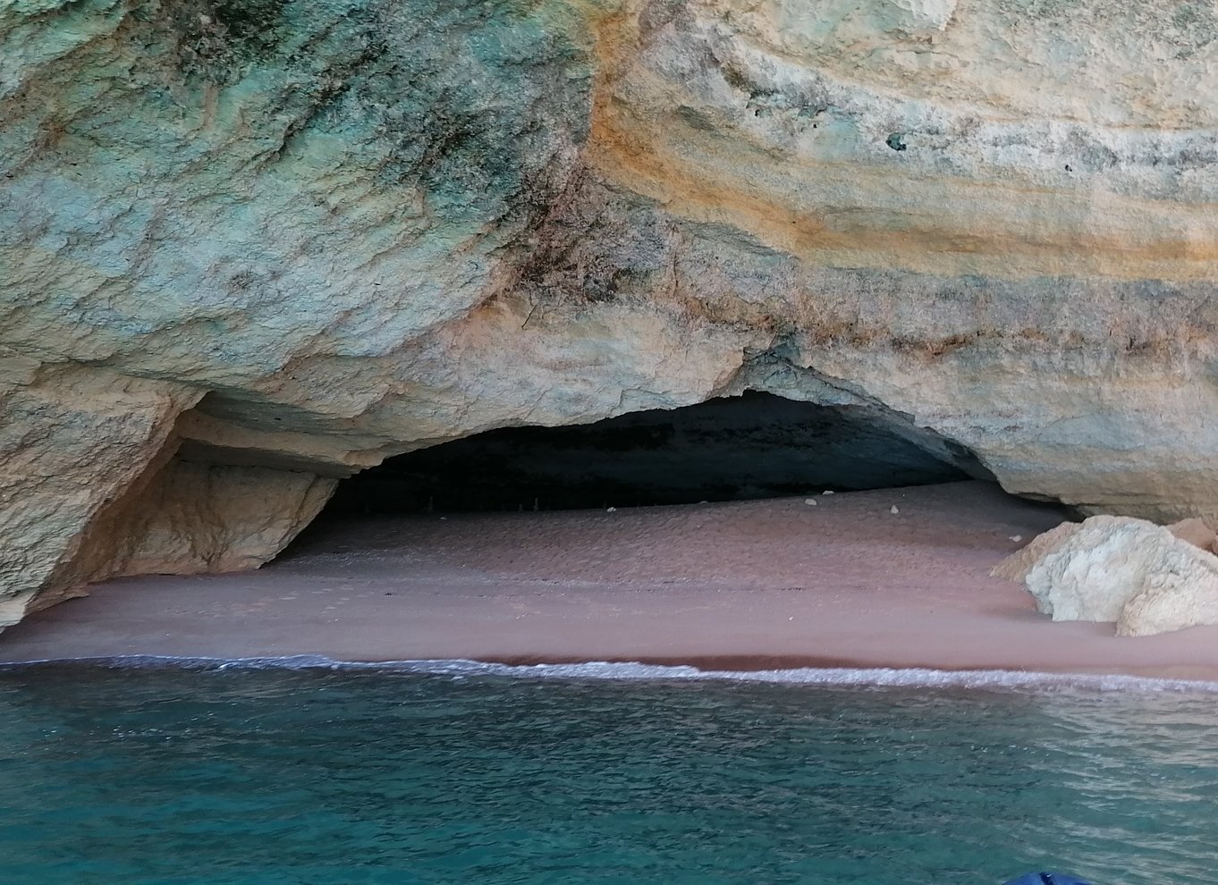 Portimão: Benagil Sea Caves Speedboat Adventure Tour