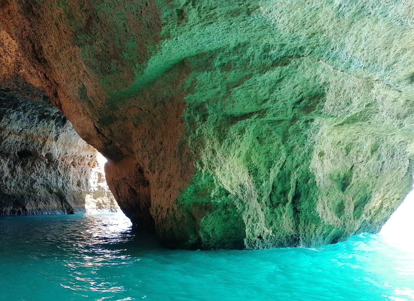 Portimão: Benagil Sea Caves Speedboat Adventure Tour