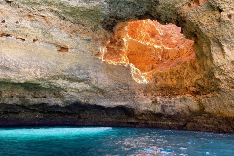 Portimão: aventura en lancha motora a las cuevas marinas de BenagilPortimão: 90 min en lancha motora por las cuevas de Benagil
