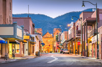 Santa Fe's Romantic Whispers, A Love-Filled Journey - Housity