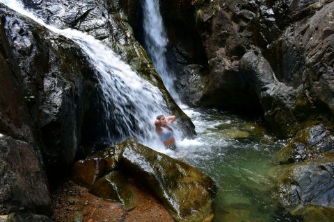 Wandern in den Farallones von Cali: Wasserfälle und Natur