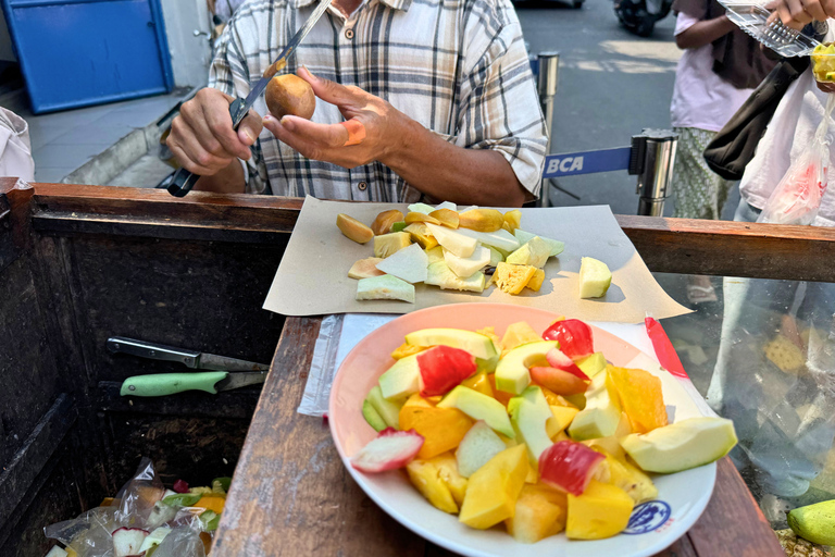 Jakarta: Glodok Stories Food Tour with 13+ Tastings