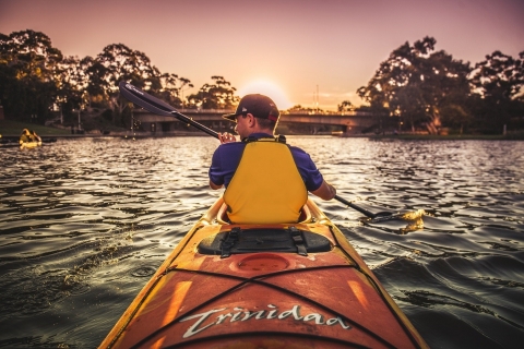 Adelaida: experiencia en kayak por la ciudad