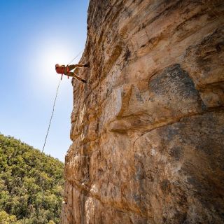 Adelaide: Rock Climbing and Abseiling Experience in Morialta
