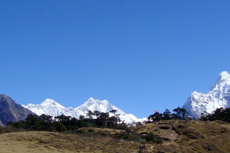 Von Kathmandu aus: Ama Dablam Base Camp 12-tägiger TrekTreffen im Alpine Club of Himalaya