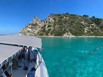 Tropea: gita in barca a Capo Vaticano con snorkeling e drink