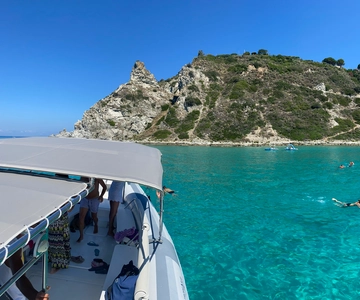 Tropea: Capo Vaticano Boat Trip with Snorkeling & Drink