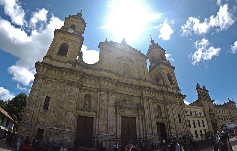 Bogotà: Tour A Piedi Della Candelaria | GetYourGuide