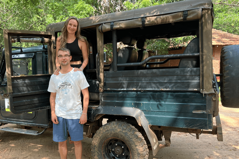 Tour delle rocce di Sigiriya e safari in jeep a Minneriya Sri Lanka