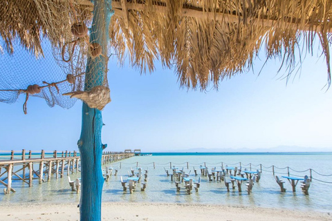 Hurghada: Giftun Island Orange Bay Speedboatkryssning och lunchGrupp Speedboat till Orange Bay med snorkling