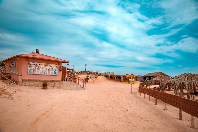 Îles Giftoun : transfert en hors bord et prise en chargeSortie avec prise en charge à Hurghada