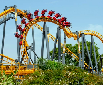 Isla Mágica with Optional Agua Mágica Park Tickets