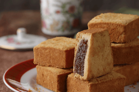 Taipei: Pineapple Cakes DIY Experience