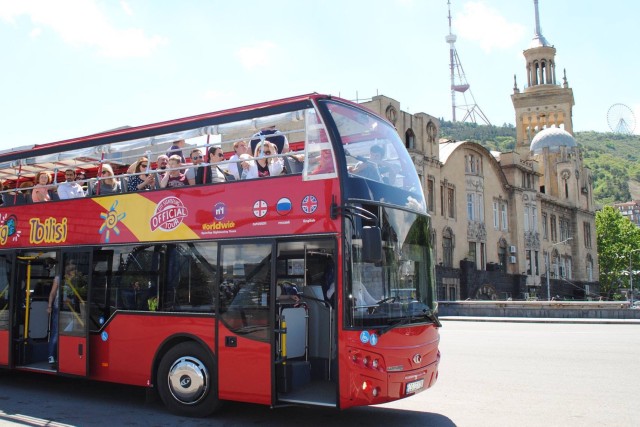 Tbilisi: hop on, hop off Discovery-bustour