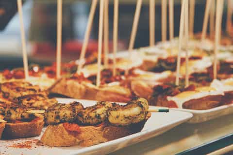 Madrid: 4-Hour Markets and Gourmet Tapas Walking Tour