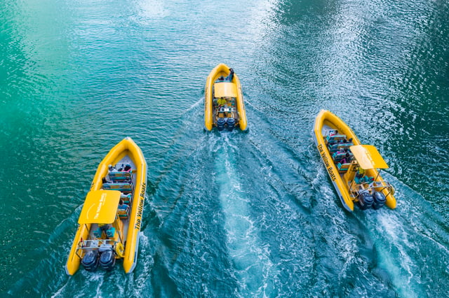 Dubai Marina: Geführte Sightseeing-Tour mit dem Schnellboot