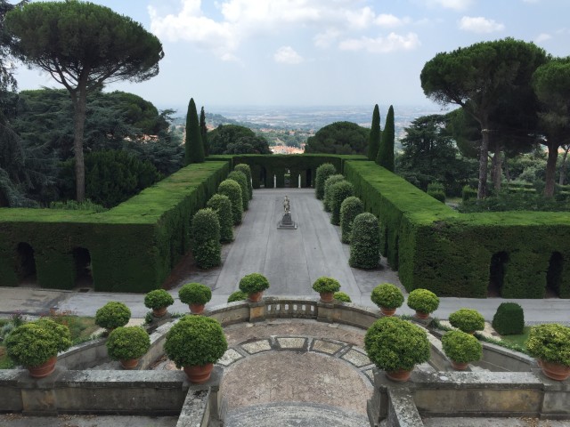 Visit Rome Pontifical Villa Gardens at Castel Gandolfo Minibus in Castel Gandolfo
