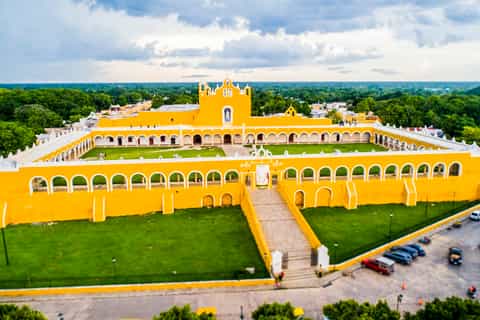 De Mérida: excursão a pé guiada pela cidade de Izamal