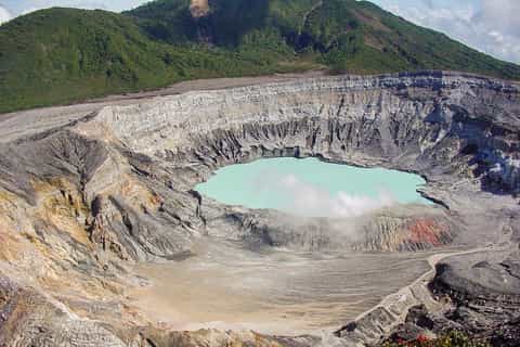 Poas Volcano, Doka Estate & La Paz Waterfall Combo Tour