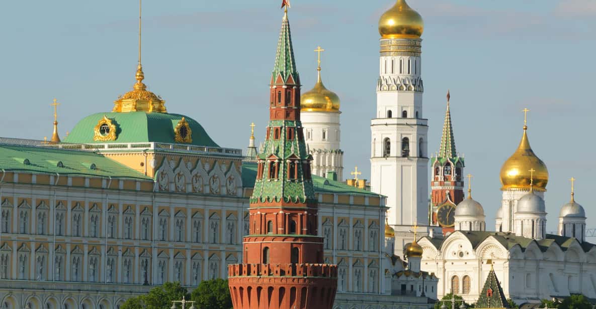 Moscow: Ticket and Self-Guided Tour Around the Kremlin