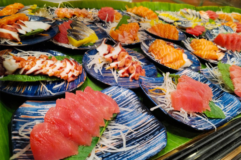Phnom Penh: All-You-Can-Eat Buffet Feast at Tonle Bassac II Lunch (Include Tea)