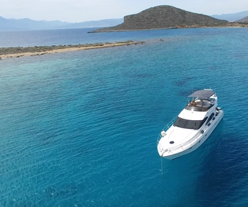 Elounda: Noleggio yacht VIP - 54 piedi - 10 ospiti