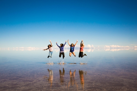 Visit to the Uyuni salt flat from Sucre by bus