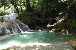 Port Vila: Tour mit Wasserfällen, Schnorcheln und Unterwasserpostamt