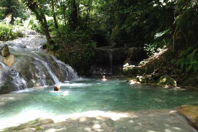 Port Vila: Waterfalls, Snorkel & Underwater Post Office Tour