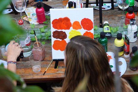 Lisbon: Wine & Paint Experience