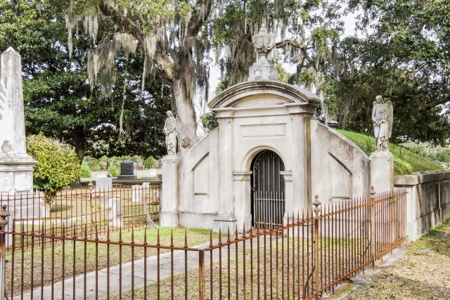 Visit Charleston Magnolia Cemetery Nighttime Tour in Charleston, SC