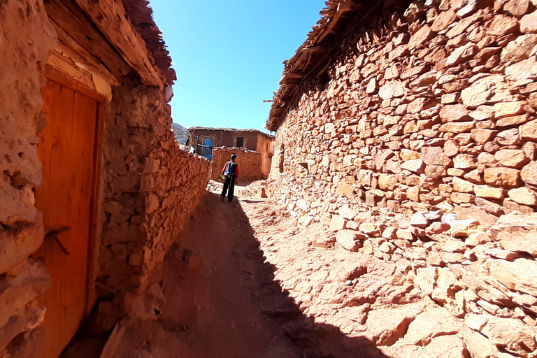 Caminhada de 2 dias no Atlas com moradores locais .. / vilas virgensExclusivo 2D Trek Explore Atlas Mountains/Virgin Villages