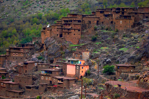 Caminhada de 2 dias no Atlas com moradores locais .. / vilas virgensExclusivo 2D Trek Explore Atlas Mountains/Virgin Villages