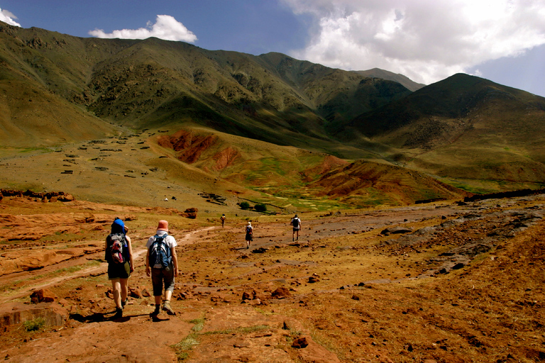 Caminhada de 2 dias no Atlas com moradores locais .. / vilas virgensExclusivo 2D Trek Explore Atlas Mountains/Virgin Villages