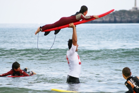 Santander: cours de surf sur la Playa de SomoCours de surf débutant